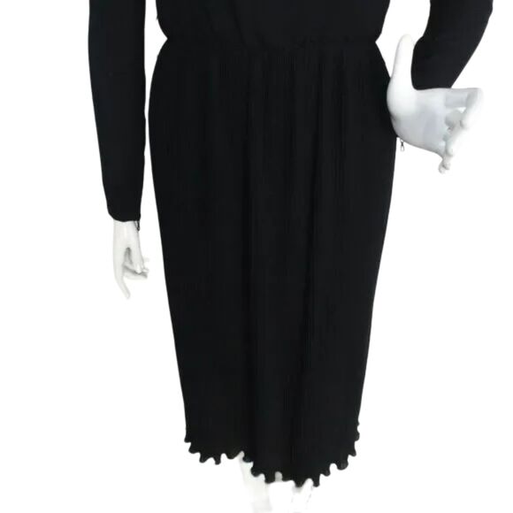 JEAN-LOUIS SCHERRER/JLS Boutique Dress, 38/S, Black, Pleat skirt, Ruffle neck - Picture 9 of 15
